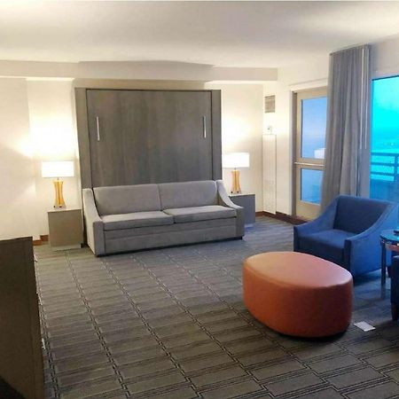 Hilton Philadelphia At Penn'S Landing Hotel Buitenkant foto