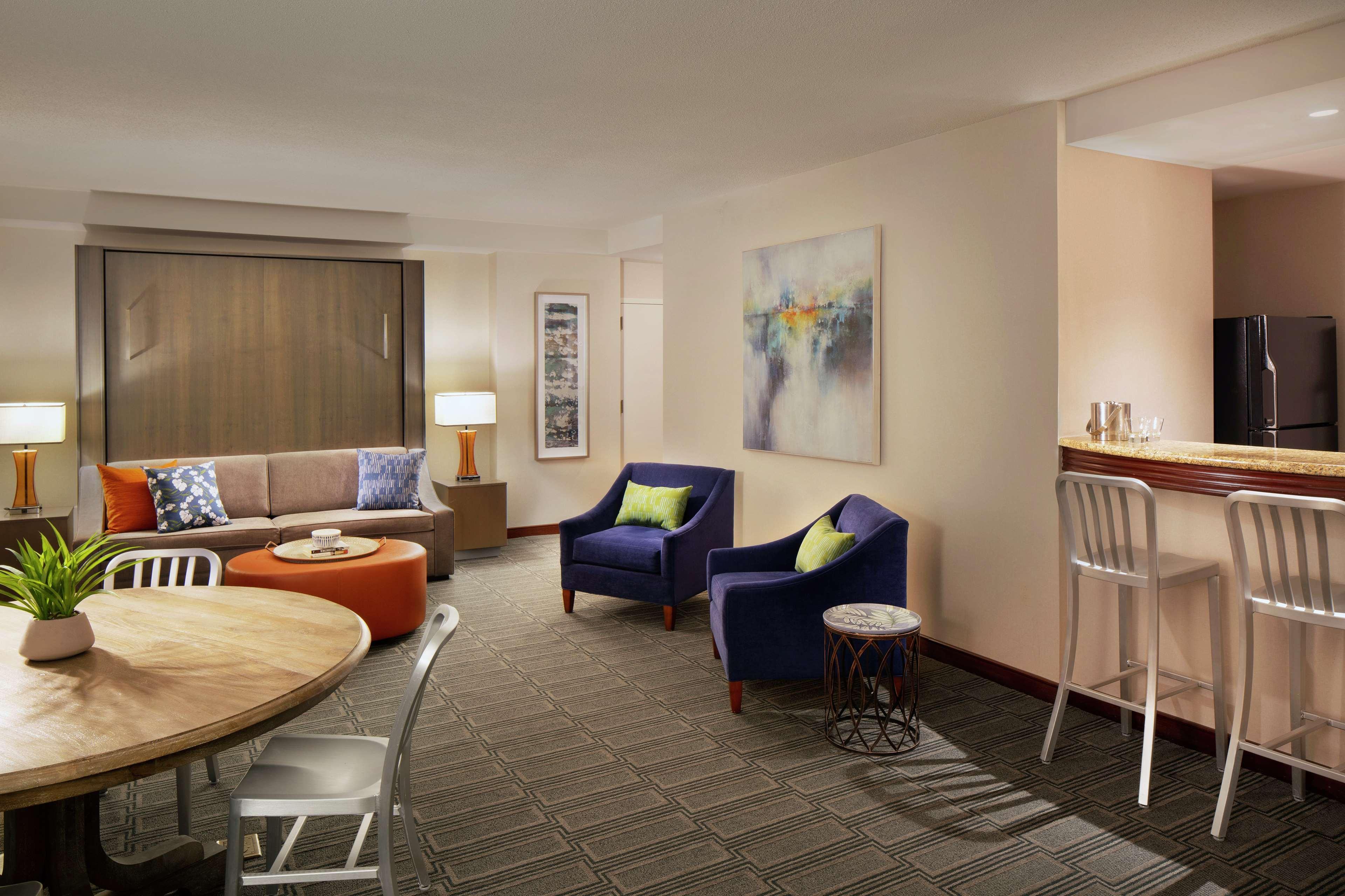 Hilton Philadelphia At Penn'S Landing Hotel Buitenkant foto