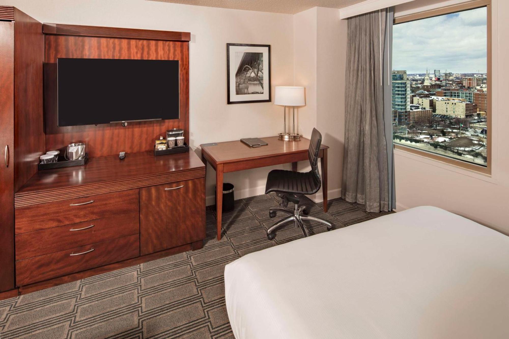Hilton Philadelphia At Penn'S Landing Hotel Buitenkant foto