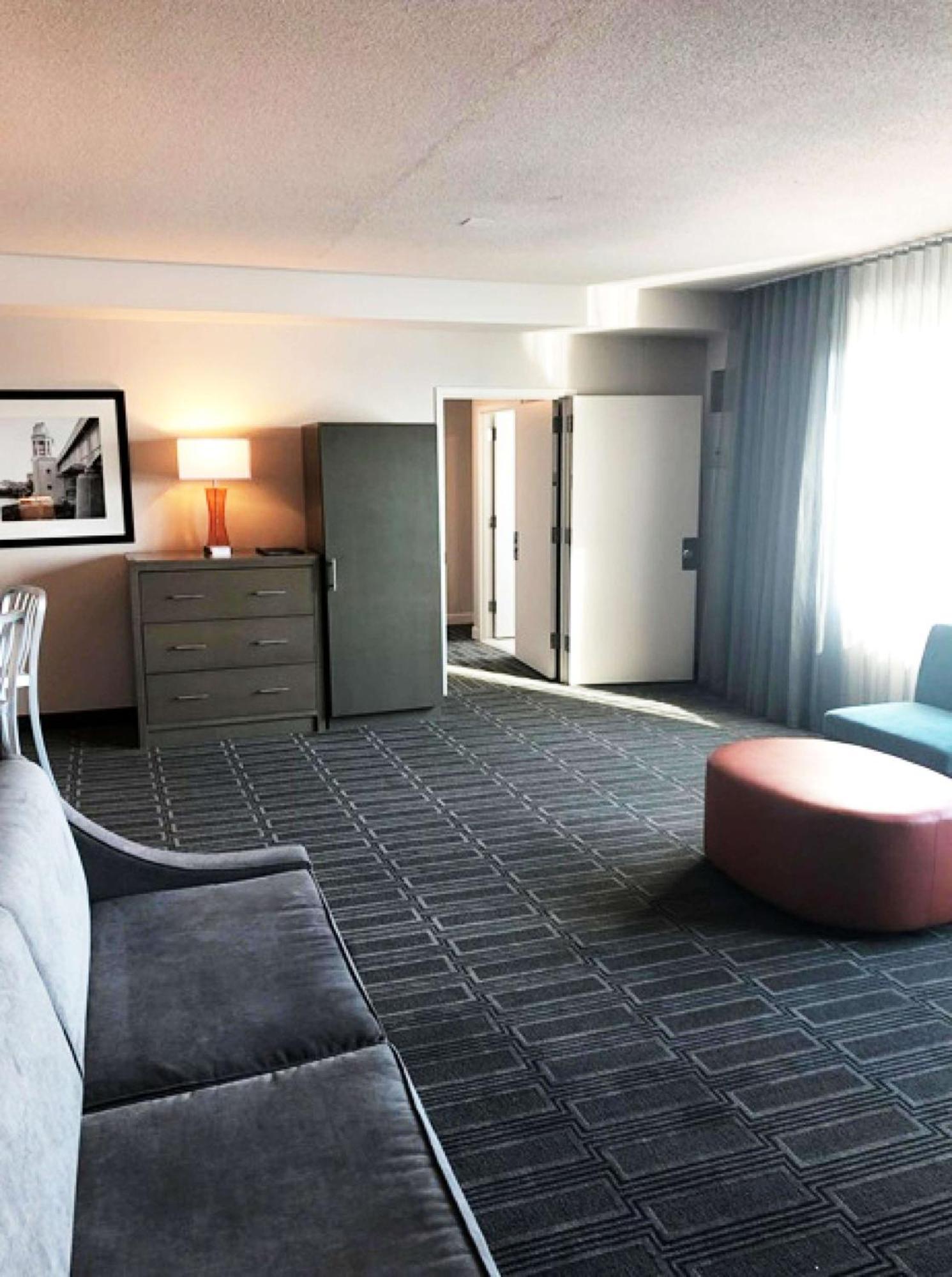 Hilton Philadelphia At Penn'S Landing Hotel Buitenkant foto
