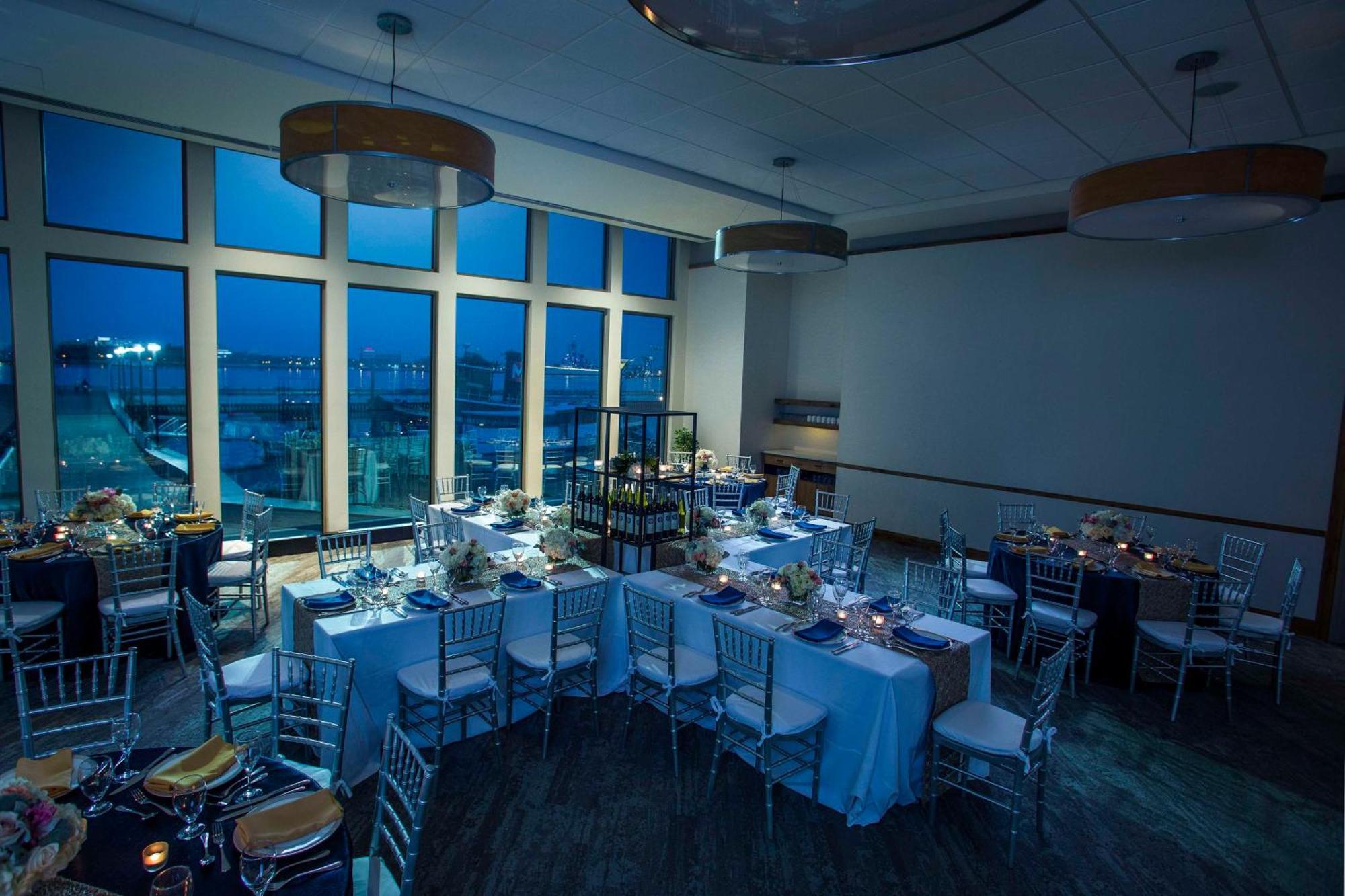 Hilton Philadelphia At Penn'S Landing Hotel Buitenkant foto